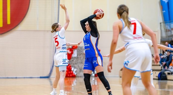 KLK: Contimax MOSiR II Bochnia – Enea AZS II Poznań 56:88 – ZDJĘCIA