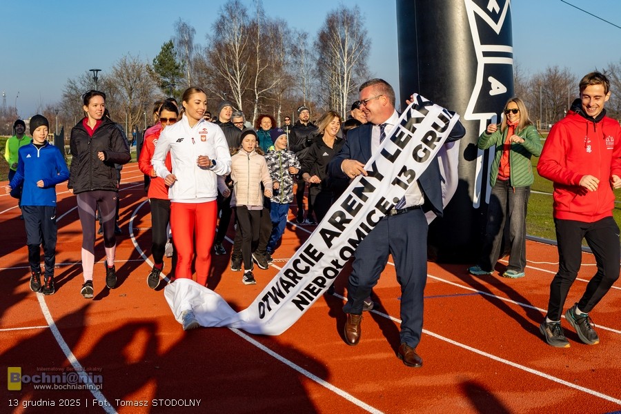Arena Lekkoatletyczna na Niepołomickich Błoniach oficjalnie otwarta – ZDJĘCIA