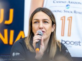 Ewelina Kobryn spotkała się z uczniami szkoły w Dąbrowicy. Przywiozła mistrzowski pierścień WNBA – ZDJĘCIA