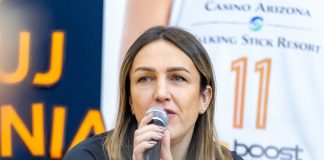 Ewelina Kobryn spotkała się z uczniami szkoły w Dąbrowicy. Przywiozła mistrzowski pierścień WNBA – ZDJĘCIA