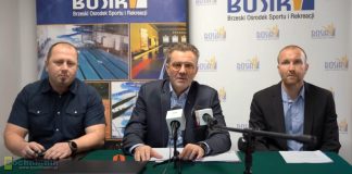 Konflikt na krytej pływalni w Brzesku. O co chodzi w sporze BOSiR – szkoła pływania?