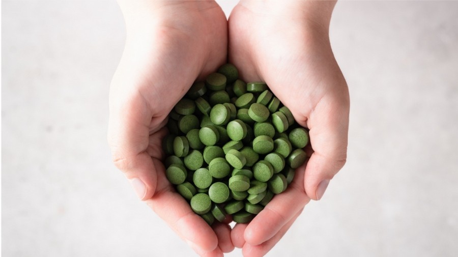 🔸 Chlorella – superfood dla urody skóry i zdrowia