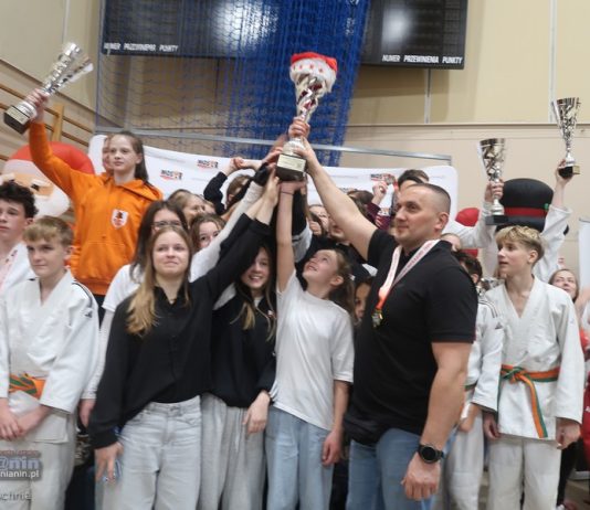 Zawodnicy MOSiR Bochnia najlepsi na Mikołajkowym Turnieju Judo 2025