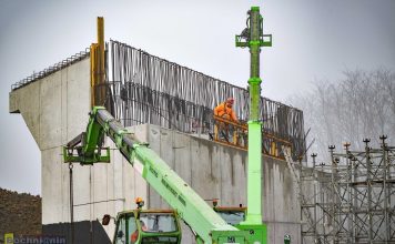 III etap obwodnicy Bochni i budowa mostu na Rabie nabierają kształtów – ZDJĘCIA, WIDEO