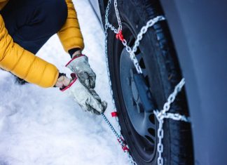 🔸 Łańcuchy śniegowe – gdzie obowiązują i jak je prawidłowo zakładać?