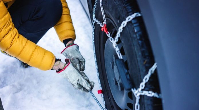 🔸 Łańcuchy śniegowe – gdzie obowiązują i jak je prawidłowo zakładać?