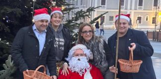 Mikołaj na bocheńskim Rynku rozdawał prezenty