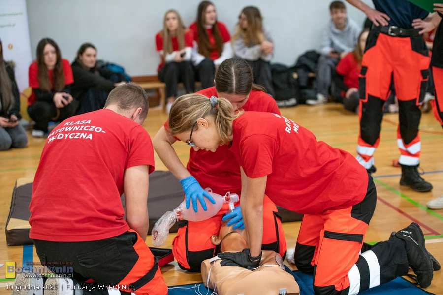 Sukces reprezentacji II LO w zawodach z zakresu ratownictwa i ochrony ludności