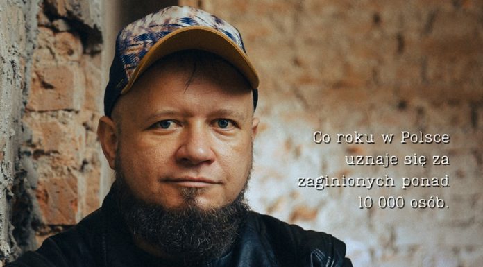 Gdy ktoś znika, pytania zostają. Spotkanie z Szymonem J. Wróblem w Bochni