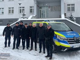 Nowy oznakowany radiowóz zasilił flotę brzeskiej policji