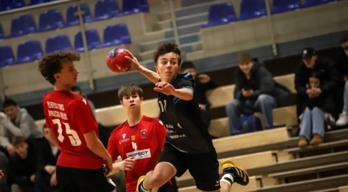 Piłka ręczna. MOSiR Bochnia rozbił Wybickiego. Pewne zwycięstwo w II lidze