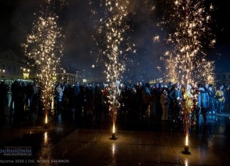 34. Finał WOŚP w Bochni. Zebrano ponad 142 tys. zł, ale to nie koniec zbiórki – ZDJĘCIA
