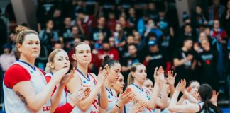 Wisła Kraków zlicytowała dla WOŚP dzień meczowy z drużyną koszykarek. Trwa aukcja piłki z autografami zawodniczek z Bochni