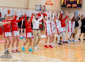 Artur Włodarczyk: „Znowu bijemy się w każdym meczu”. Trener rywalek: „Wasza publiczność to jest rewelacja”