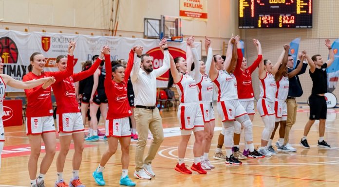 Artur Włodarczyk: „Znowu bijemy się w każdym meczu”. Trener rywalek: „Wasza publiczność to jest rewelacja”