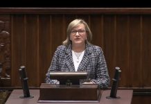 „Smartfon bez kontroli to dla dzieci cyfrowa toksyna”. Alarmujące oświadczenie posłanki w Sejmie