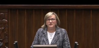 „Smartfon bez kontroli to dla dzieci cyfrowa toksyna”. Alarmujące oświadczenie posłanki w Sejmie