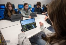 Powiat Bocheński kupił ponad tysiąc laptopów i tabletów dla szkół średnich
