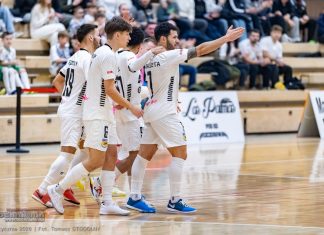 BSF ABJ Powiat Bochnia zatrzymał mistrza. Remis z Piastem mimo ogromnej przewagi gości – ZDJĘCIA