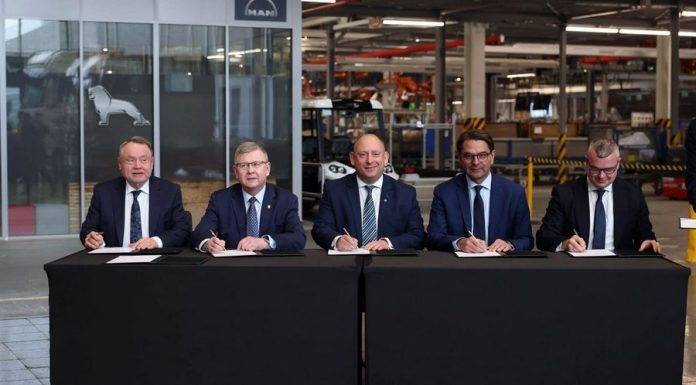 Samorządy popierają rozbudowę MAN-a w Niepołomicach. W grze miliardy złotych i setki miejsc pracy