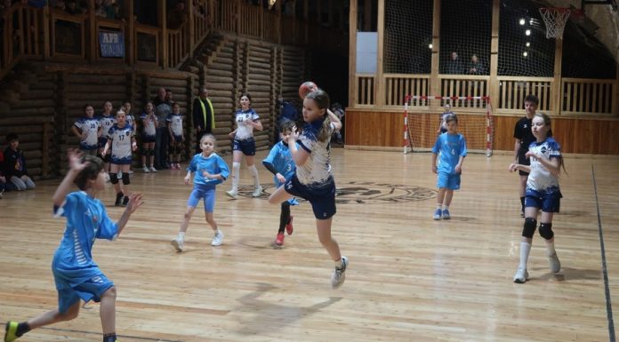 Młodzi szczypiorniści zagrali 250 metrów pod ziemią