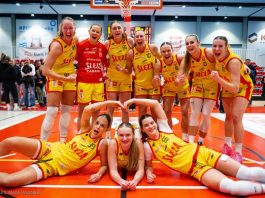 Ślęza wygrała mecz na szczycie z Poznaniem. Mielnicka i Zięmborska liderkami w ważnym starciu