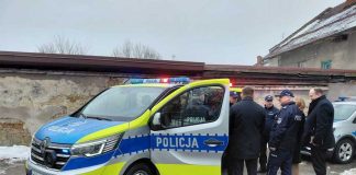 Policjanci z Nowego Wiśnicza mają nowy radiowóz