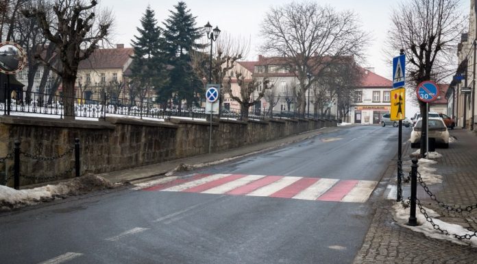 10 mln zł na drogi powiatowe w Gierczycach, Nowym Wiśniczu i Lipnicy Górnej – WIDEO