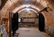 Jak wyglądają piwnice Muzeum w Bochni? Radni z Komisji Kultury z wizytą – ZDJĘCIA