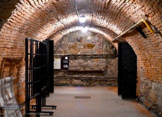 Jak wyglądają piwnice Muzeum w Bochni? Radni z Komisji Kultury z wizytą – ZDJĘCIA