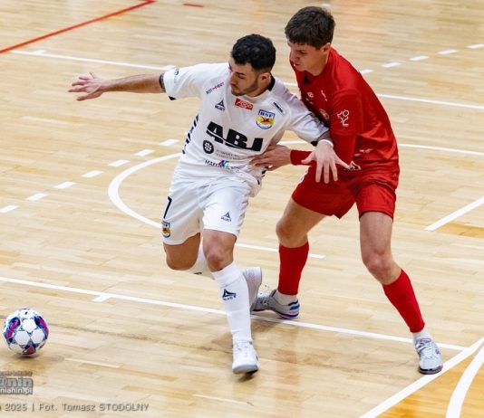 BSF wygrał w Łodzi mecz o życie! Dreszczowiec – padło aż 11 bramek