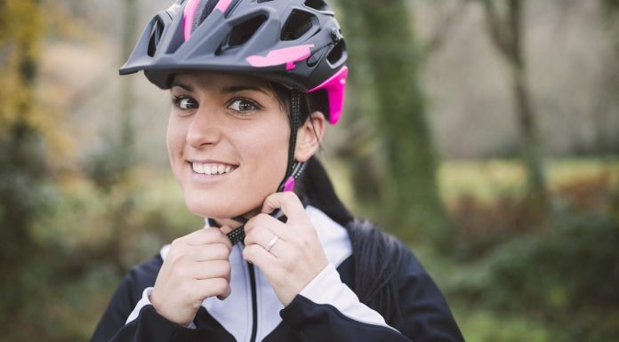 🔸 Minimalistyczny czy full protection? Kaski rowerowe w praktyce