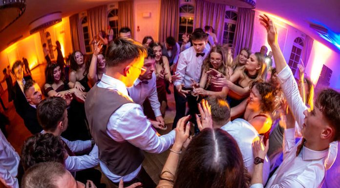 📸🎞 Studniówki 2026 – wszystkie ZDJĘCIA i WIDEOKLIPY w jednym miejscu