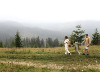 🔸 Rodzinne ferie nie muszą być drogie. Sprawdź tanie pokoje w Białym Dunajcu