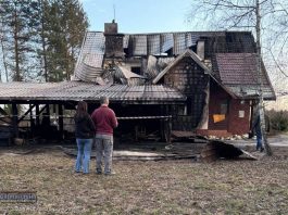 Uruchomiono zbiórkę dla rodziny poszkodowanej w pożarze domu w Mokrzyskach. Straty są ogromne – ZDJĘCIA