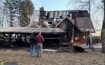 Uruchomiono zbiórkę dla rodziny poszkodowanej w pożarze domu w Mokrzyskach. Straty są ogromne – ZDJĘCIA