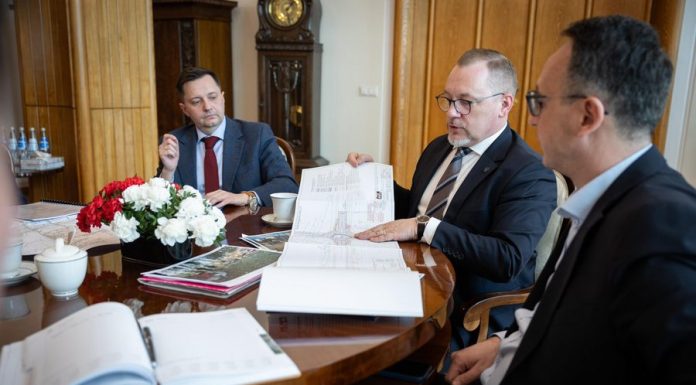 Zbiornik retencyjny na Uszwicy? W Warszawie rozmawiano o ochronie Brzeska przed powodzią