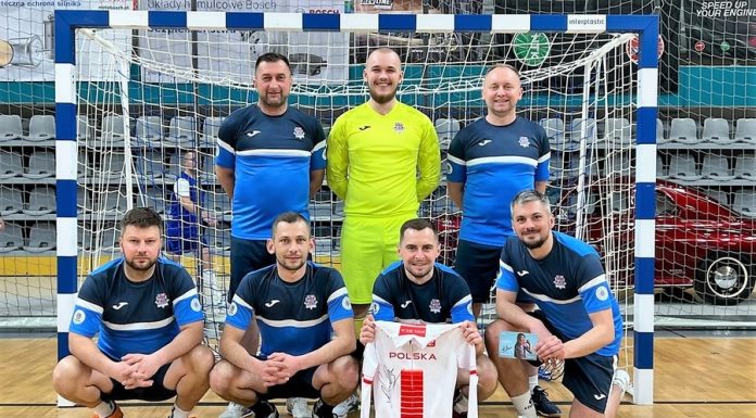 Policjanci z Bochni zajęli drugie miejsce w charytatywnym turnieju w Tarnowie