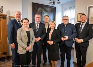 Wiceminister kultury z wizytą w powiecie bocheńskim. Rozmowy o dziedzictwie i promocji regionu