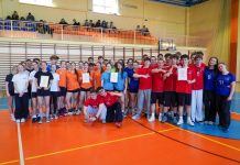 „Fala Rozsądku” – młodzi z 1 LO w Bochni uczą, jak bezpiecznie zachowywać się nad wodą