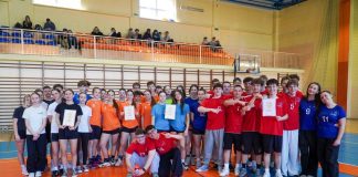 „Fala Rozsądku” – młodzi z 1 LO w Bochni uczą, jak bezpiecznie zachowywać się nad wodą