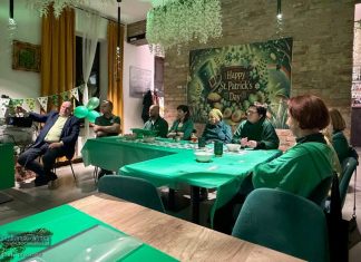 Dzień św. Patryka w Bochni. Język angielski i wspólna zabawa – ZDJĘCIA