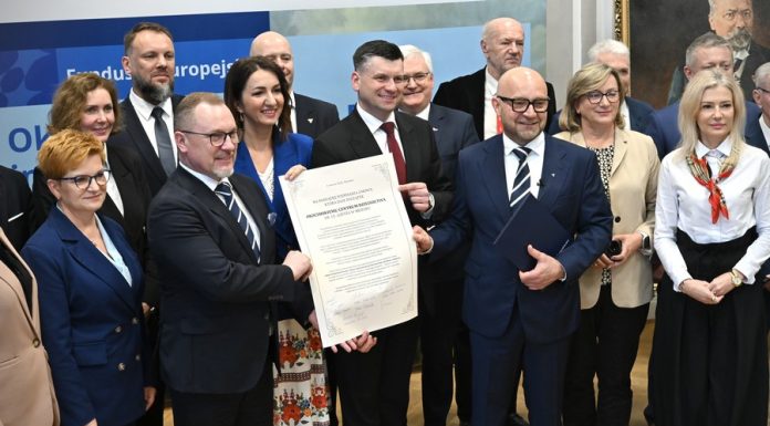 Nowe życie zabytkowych budynków Browaru Okocim. Podpisano ważną umowę – ZDJĘCIA i WIZUALIZACJE