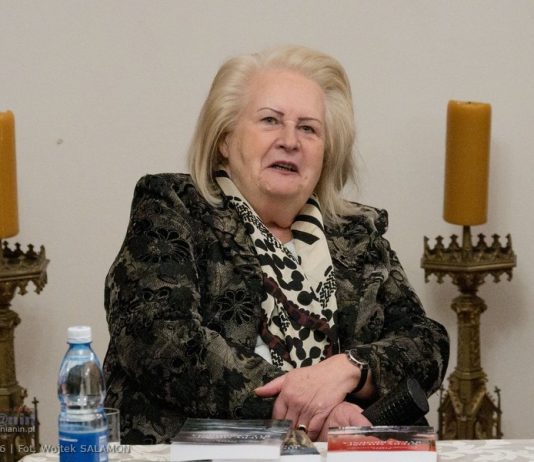 Spotkanie autorskie Joanny Krupińskiej-Trzebiatowskiej w Domu Bochniaków – ZDJĘCIA