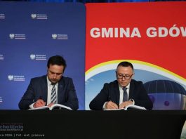 Historyczny moment dla Gdowa. Podpisano umowę na budowę linii kolejowej! – ZDJĘCIA