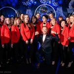 Blisko 500 pań na Gminnym Dniu Kobiet w Łapczycy. Gwiazdą wieczoru Cezary Pazura – ZDJĘCIA