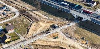 Utrudnienia w Proszówkach na DW 965. Ruszyła budowa skrzyżowania z łącznikiem A4 – ZDJĘCIA