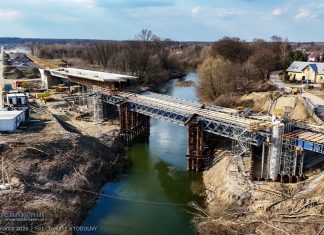 Trwa budowa mostu na Rabie w ramach północnej obwodnicy Bochni – ZDJĘCIA