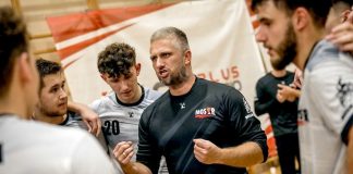 „Dobrze rokująca drużyna”. Trener Łukasz Gicala podsumował sezon II ligi piłki ręcznej w Bochni