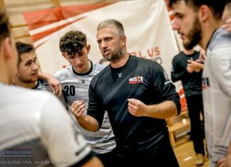 „Dobrze rokująca drużyna”. Trener Łukasz Gicala podsumował sezon II ligi piłki ręcznej w Bochni